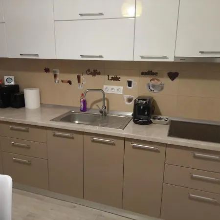 Апартаменти Apartament Robert *