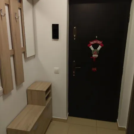 Apartament Robert Апартаменти Брашов
